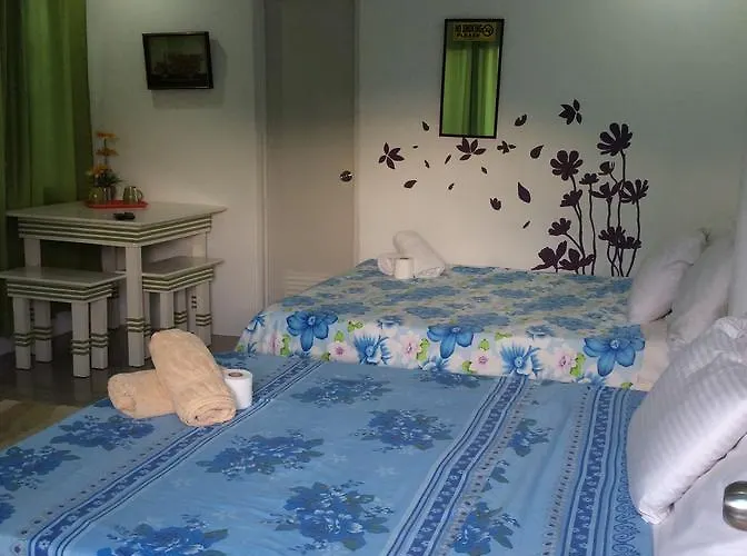 Cronin Bed & Breakfast Oslob