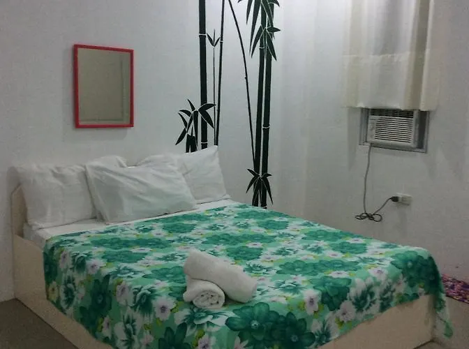 Cronin Bed & Breakfast Oslob