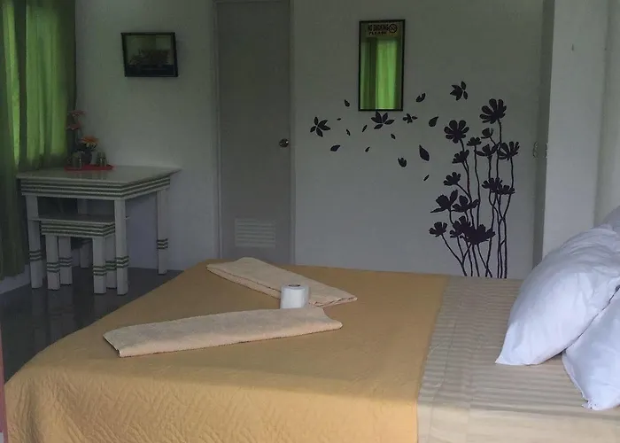 Bed & Breakfast Cronin 2*