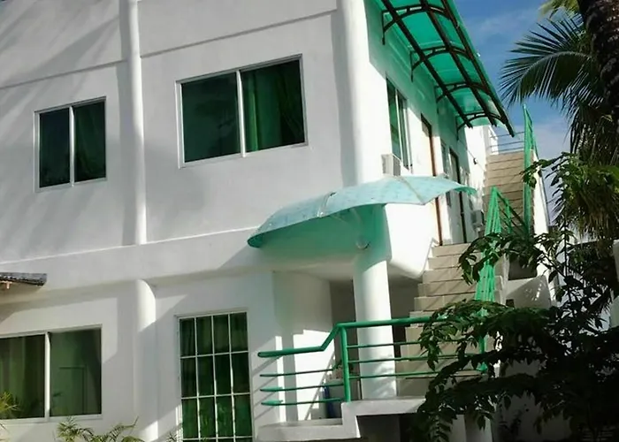 Cronin Bed & Breakfast Oslob